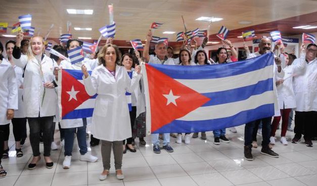Discurso do Che para Estudantes de Medicina e o Nobel da Paz para os Médicos e Médicas Cubanas!